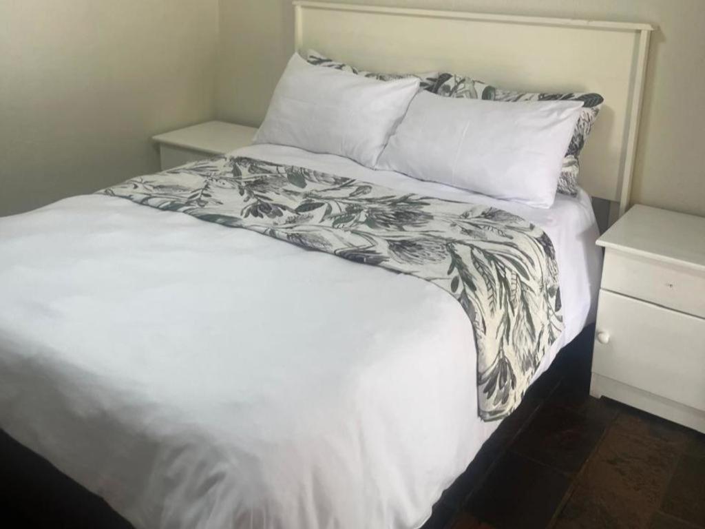 Karee Guesthouse Thabazimbi Pokoj fotografie
